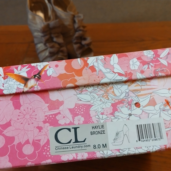 Dress heels - Picture 9 of 10